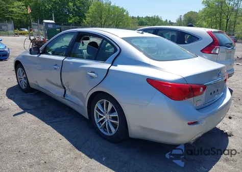 2015 Infiniti Q50 Premium z USA, uszkodzony, nr VIN JN1BV7AR4FM396826